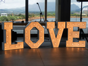 Marquee Love lights